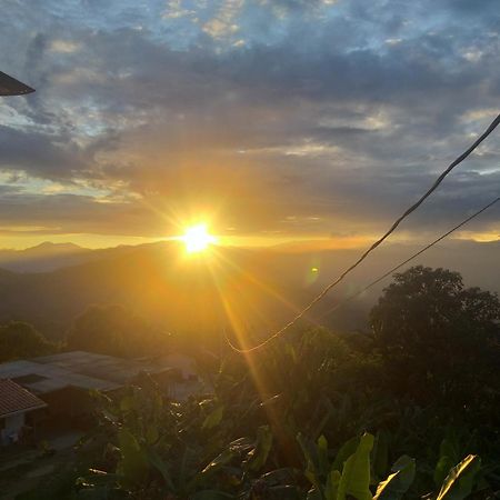 Finca Los Alpes San Jerónimo Екстериор снимка