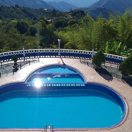 Finca Los Alpes San Jerónimo Екстериор снимка