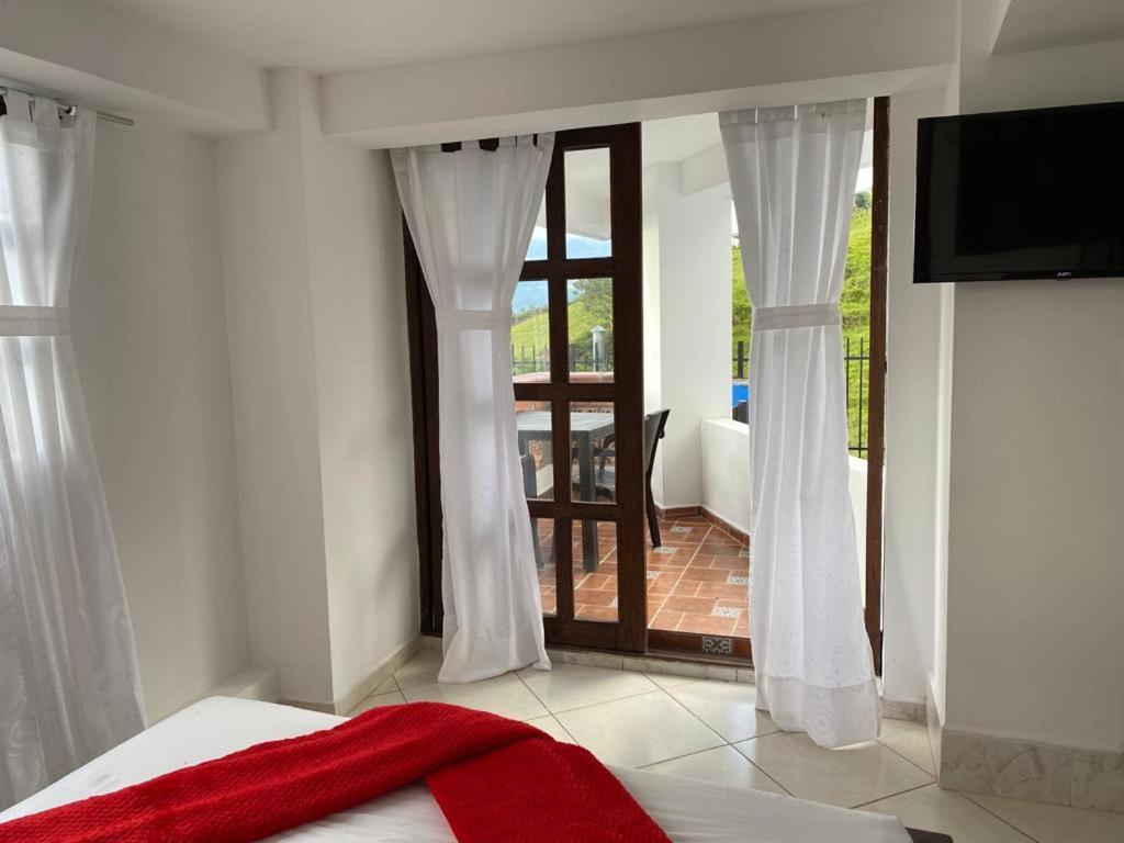 Finca Los Alpes San Jerónimo Екстериор снимка