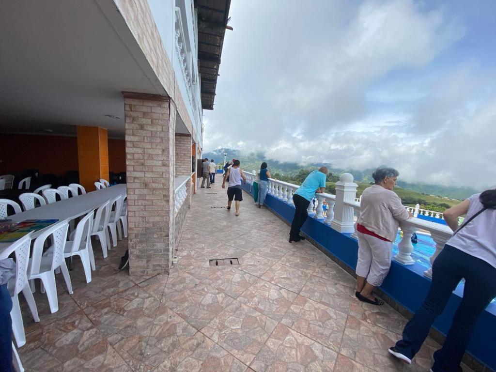 Finca Los Alpes San Jerónimo Екстериор снимка